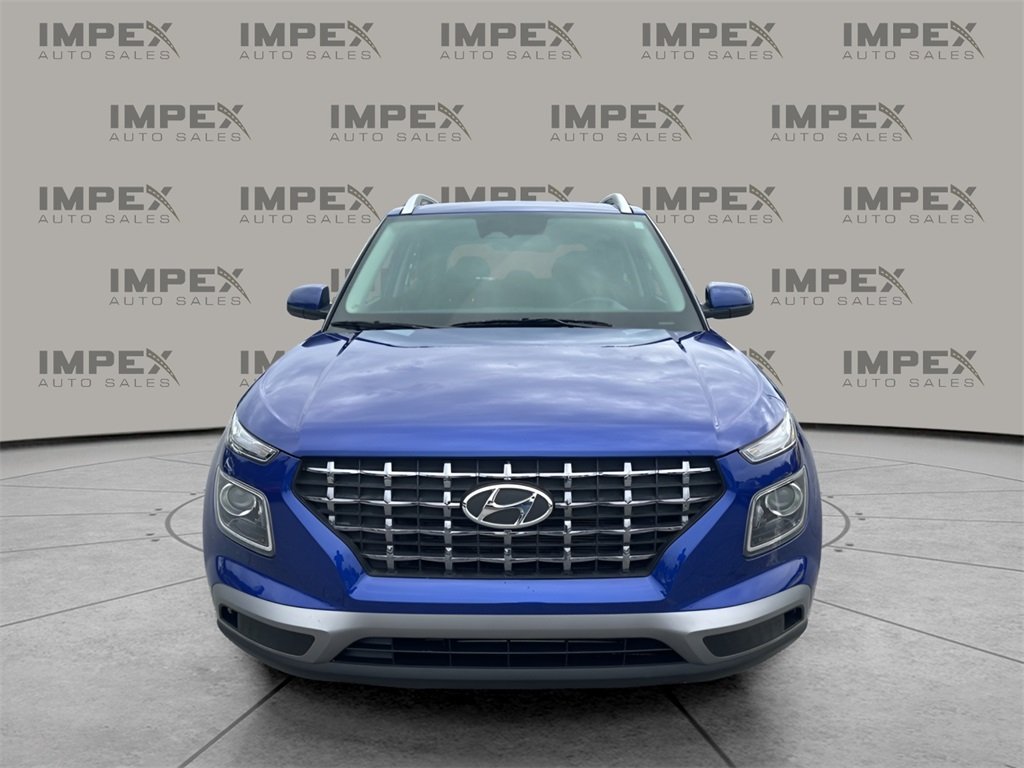 2024 Hyundai Venue SEL photo 8