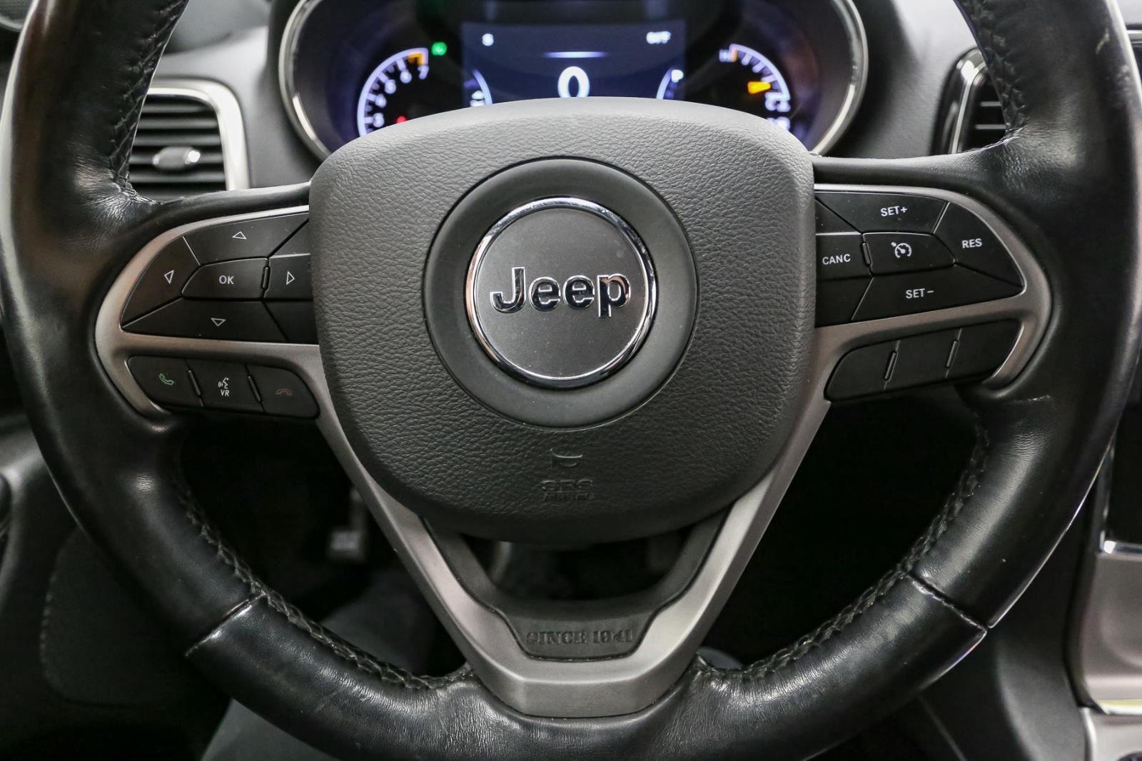 2021 Jeep Grand Cherokee Laredo X photo 32