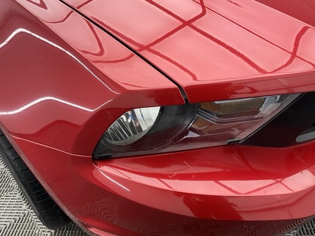 2012 Ford Mustang GT Premium photo 24