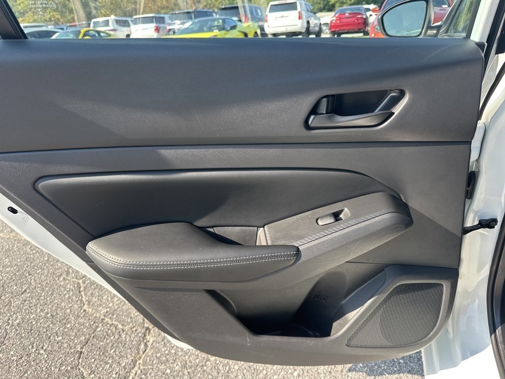 2025 Nissan Altima 2.5 SV photo 24