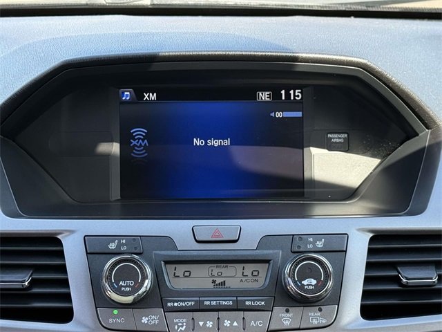 2015 Honda Odyssey EX-L photo 16