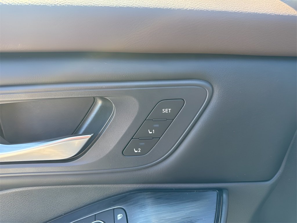 2023 Nissan Rogue SL photo 11