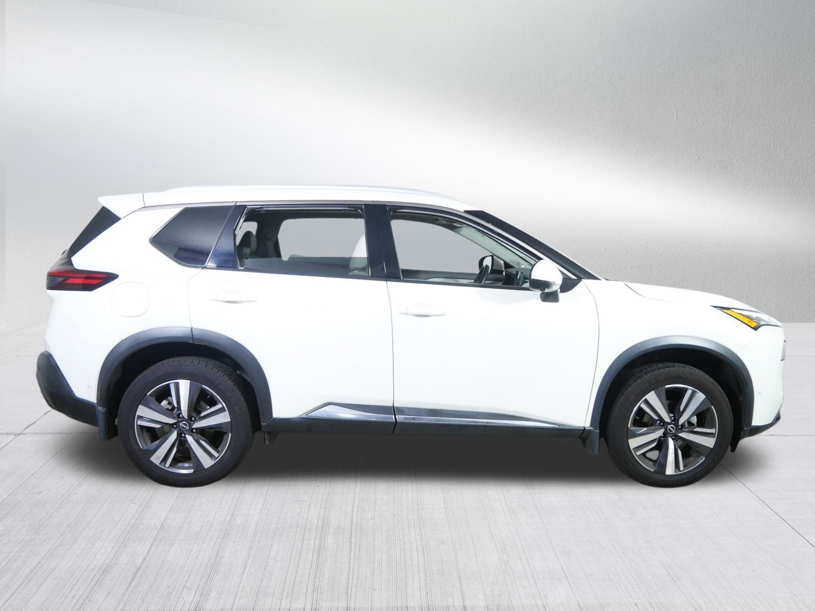 2022 Nissan Rogue SL photo 6