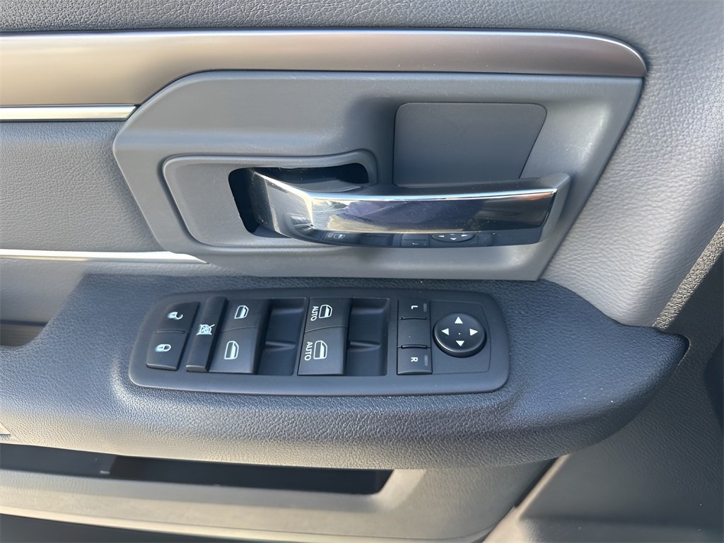 2024 Ram 1500 Classic SLT photo 21