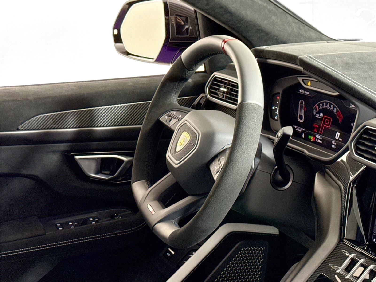 2024 Lamborghini Urus Performante photo 30