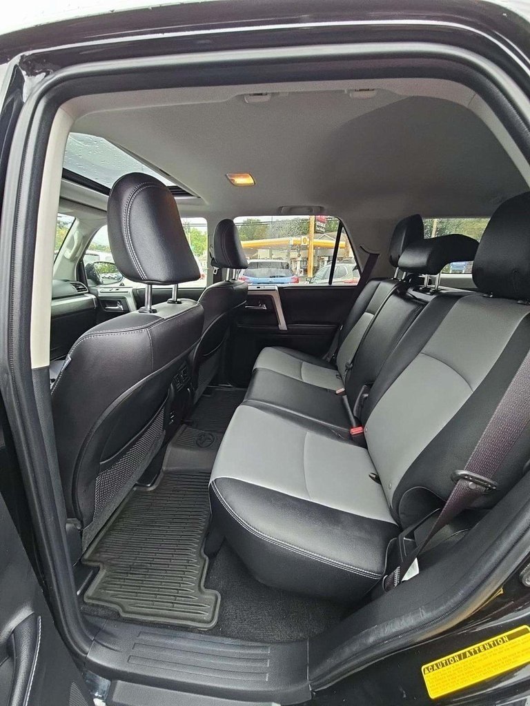 2016 Toyota 4Runner SR5 4WD photo 5