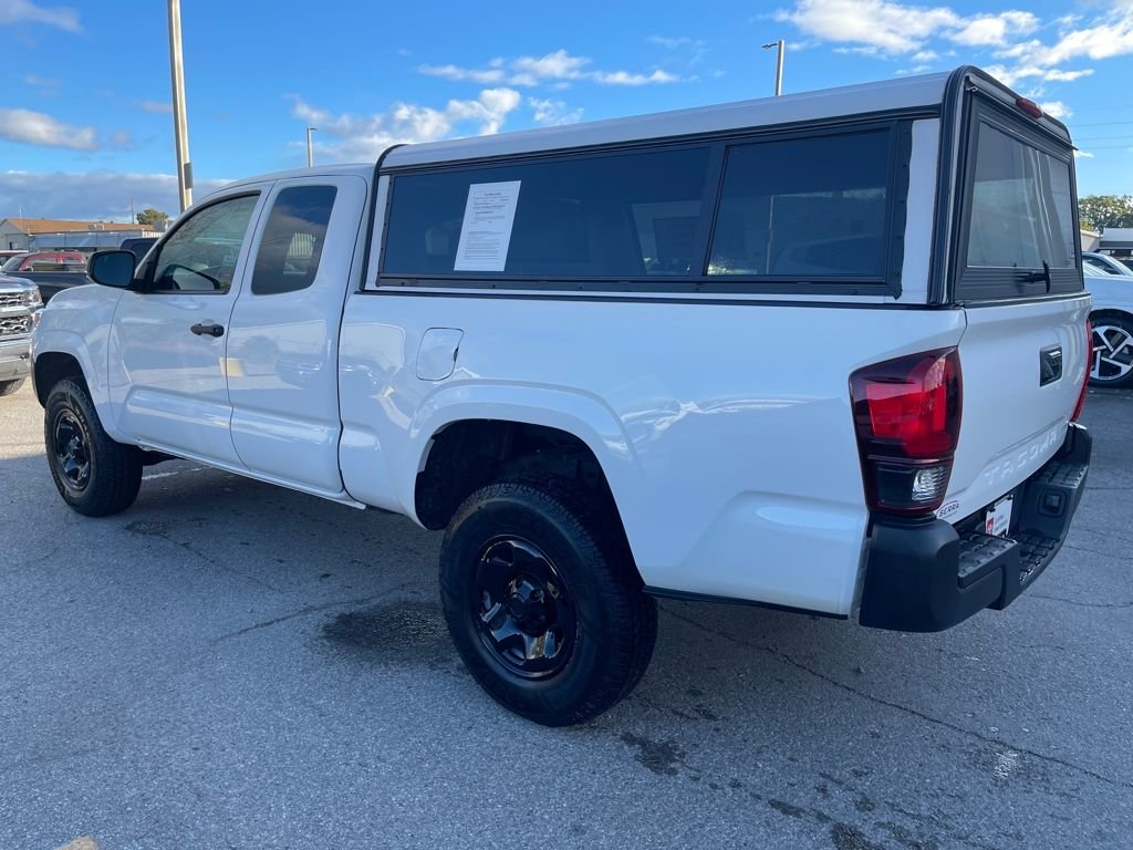 2021 Toyota Tacoma SR photo 3