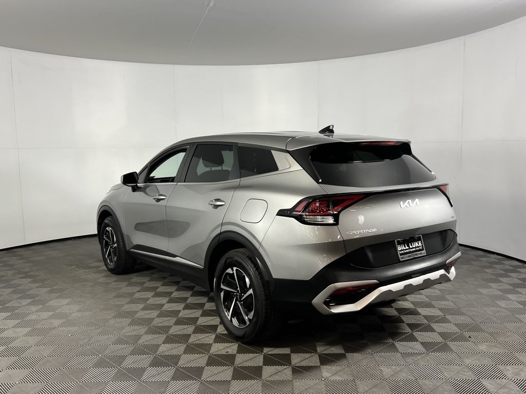 2023 Kia Sportage Hybrid LX photo 4