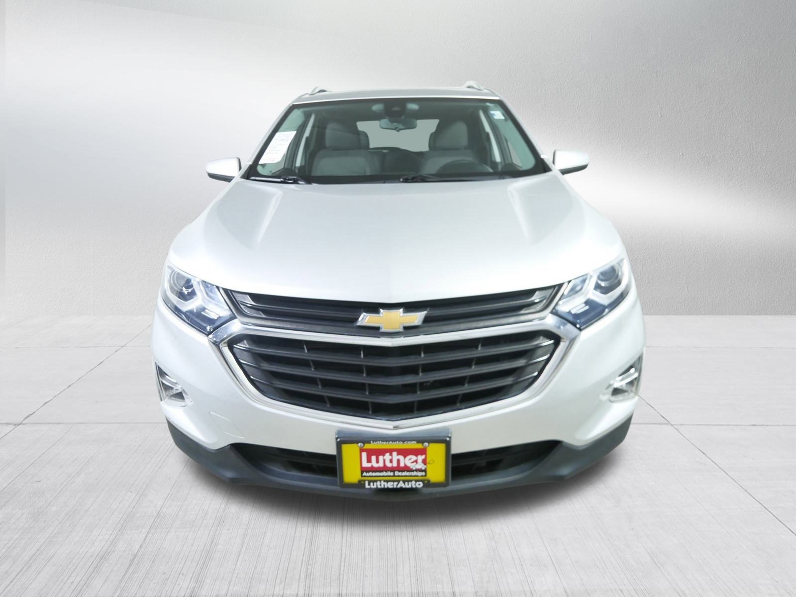 2021 Chevrolet Equinox LT photo 2