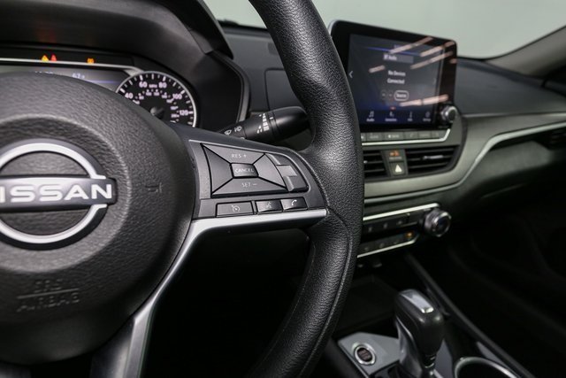 2024 Nissan Altima 2.5 SV photo 24