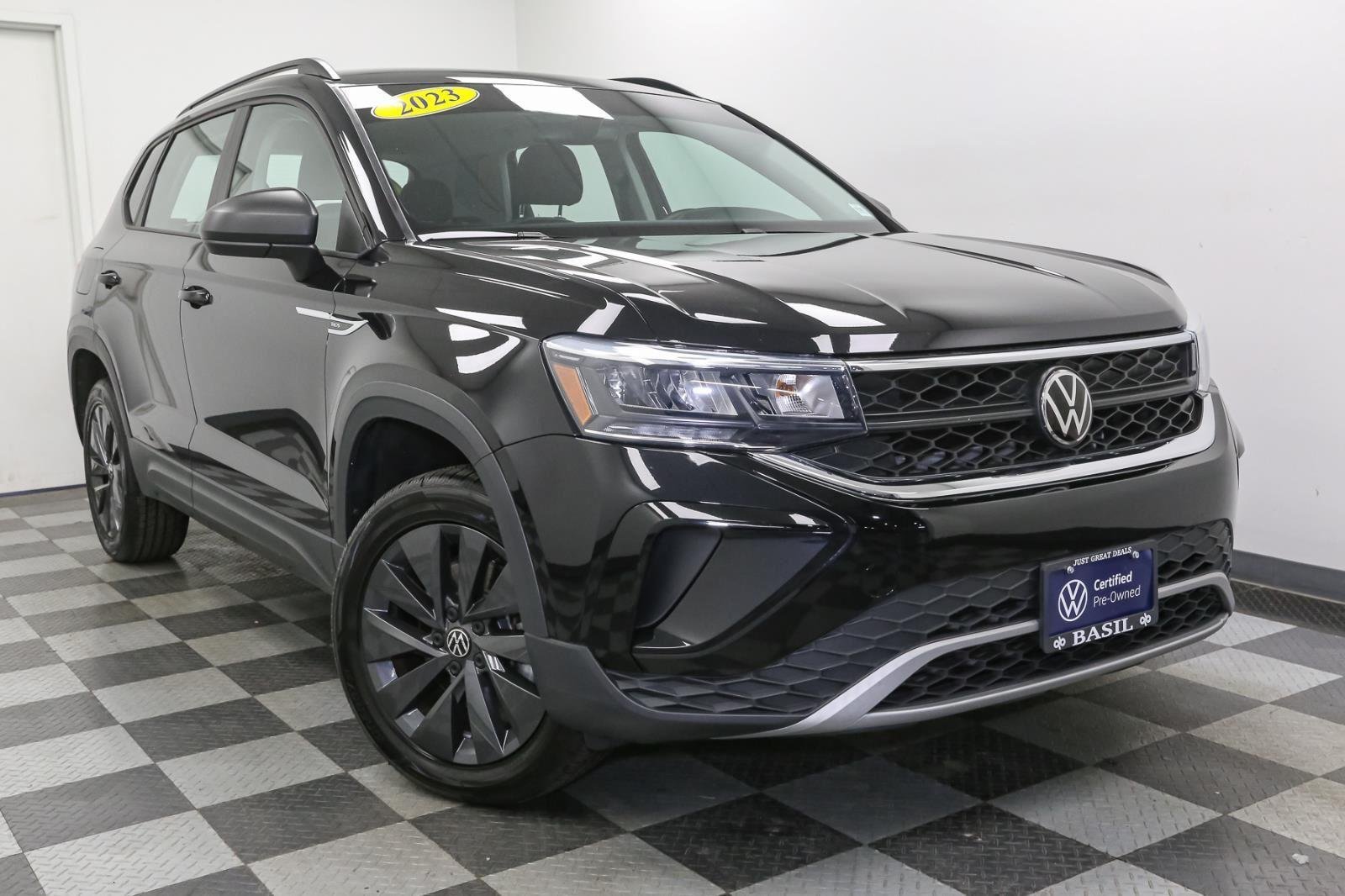 2023 Volkswagen Taos S photo 2