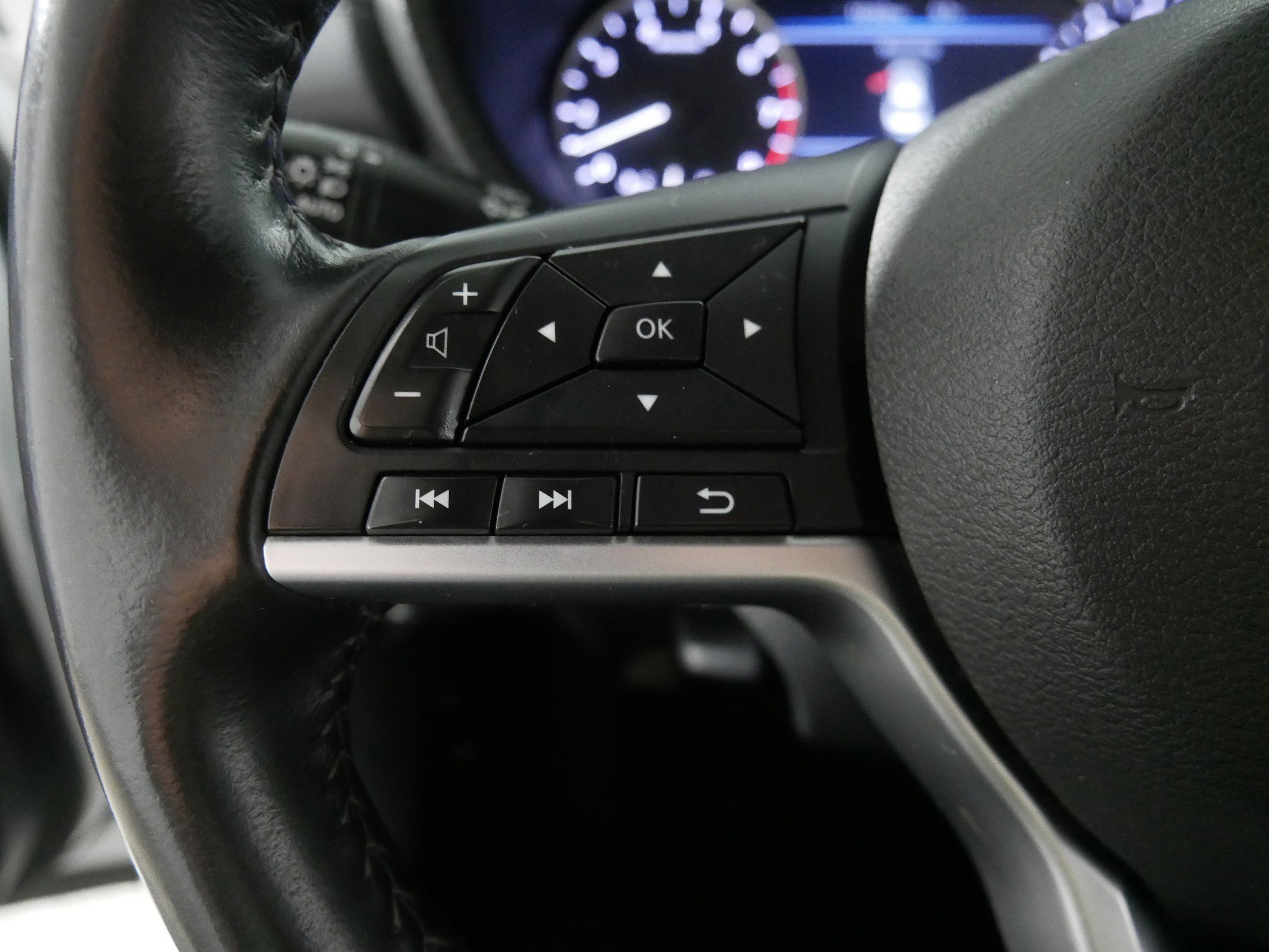 2022 Nissan Sentra SV photo 26