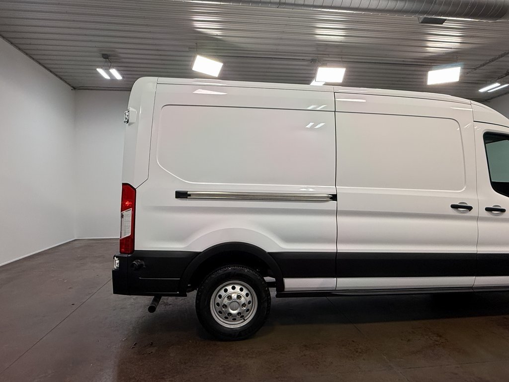 2020 Ford Transit photo 31