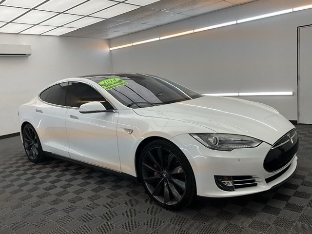 2014 Tesla Model S photo 3