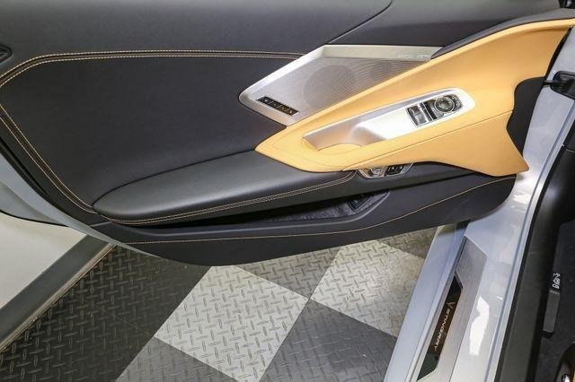 2021 Chevrolet Corvette Stingray 2LT photo 36