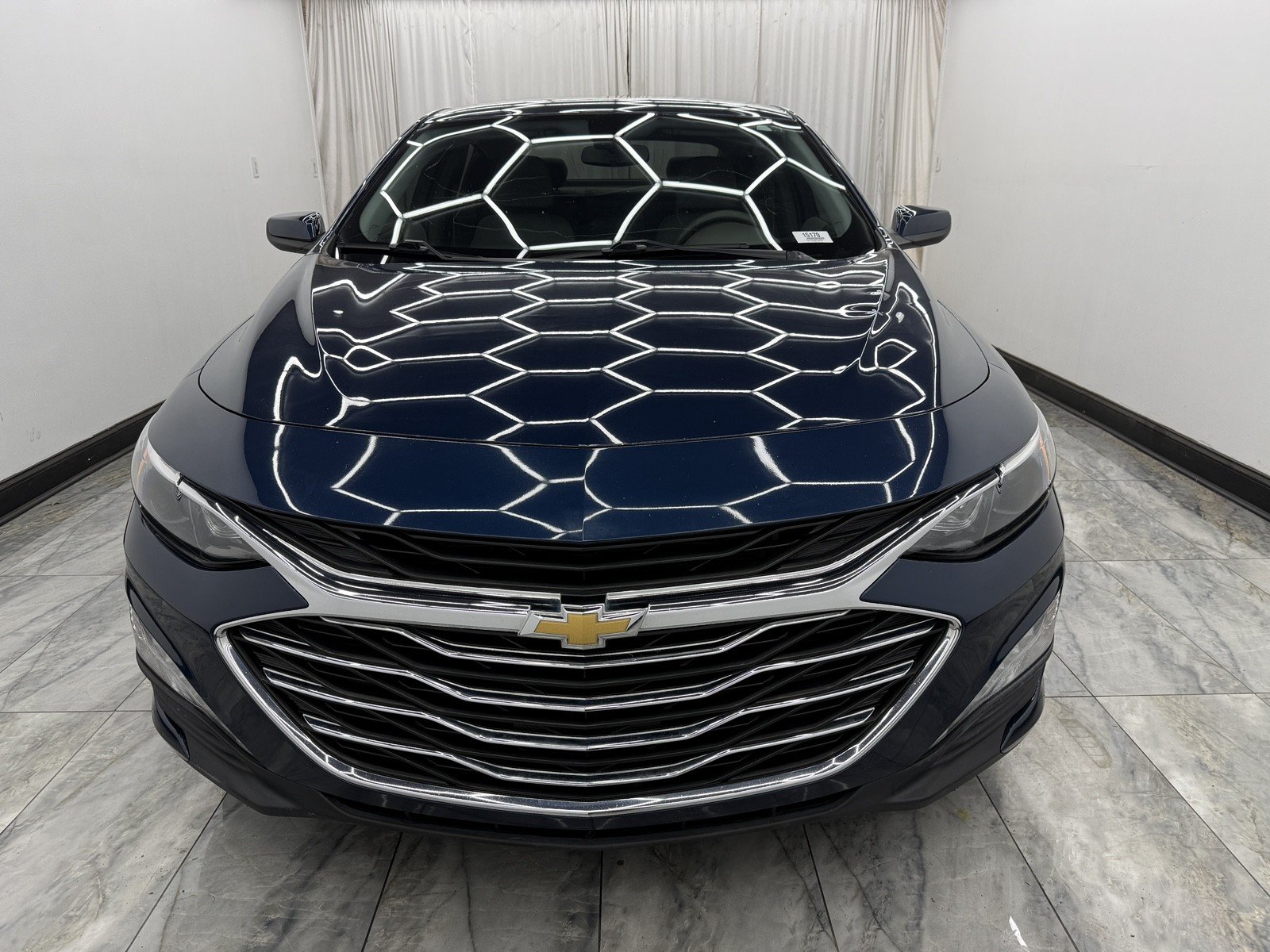 2021 Chevrolet Malibu 1LT photo 2
