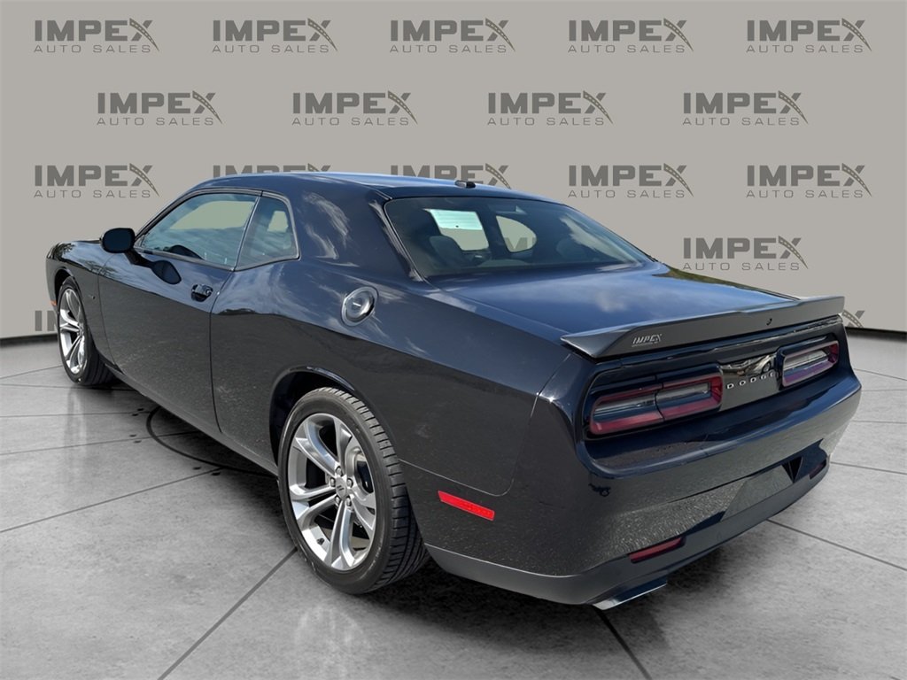 2018 Dodge Challenger R/T photo 3