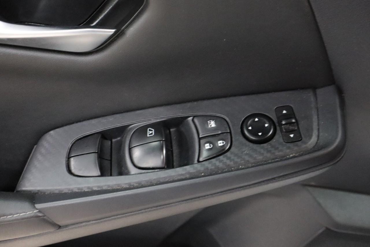 2025 Nissan Sentra SV photo 9
