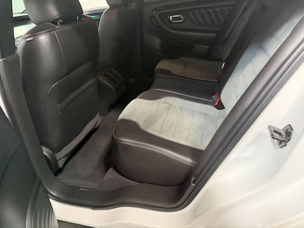2019 Ford Taurus SHO photo 39