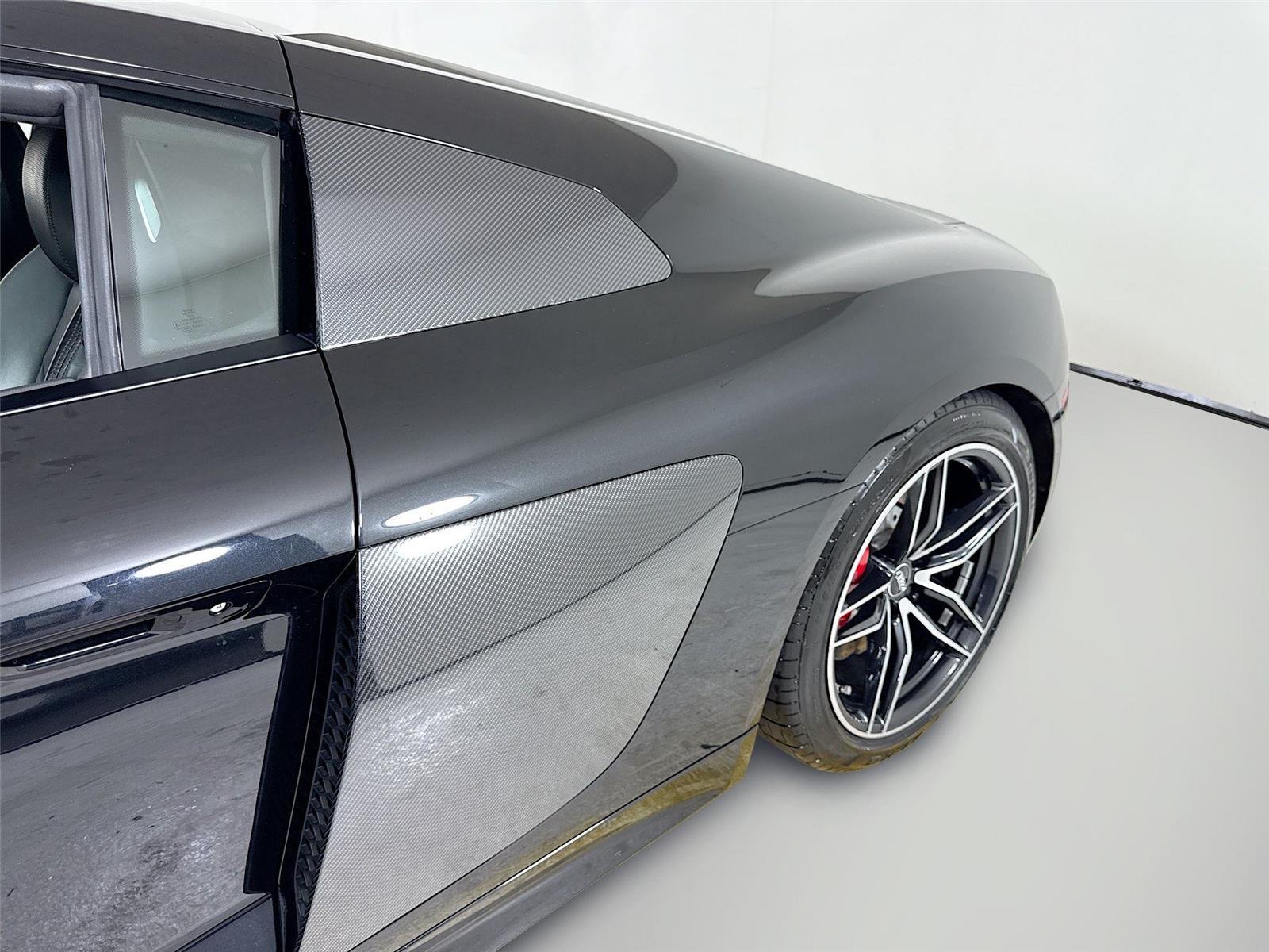 2017 Audi R8 Coupe V10 photo 35