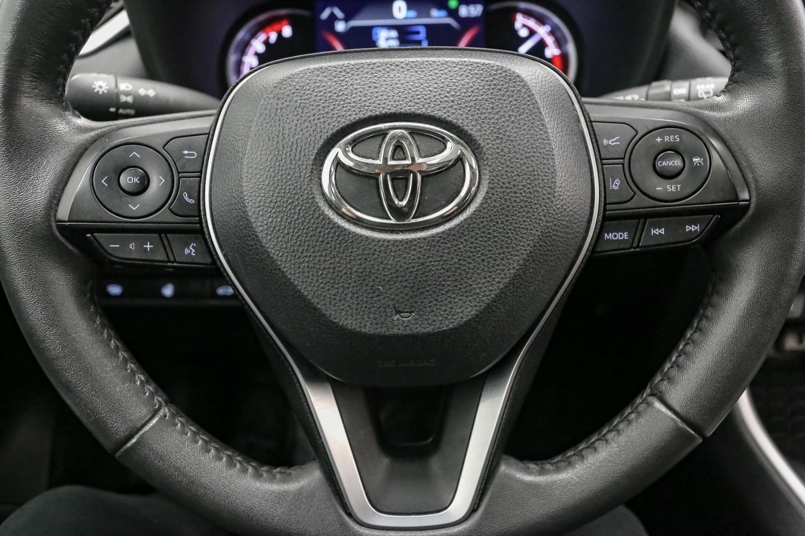 2024 Toyota RAV4 XLE photo 28