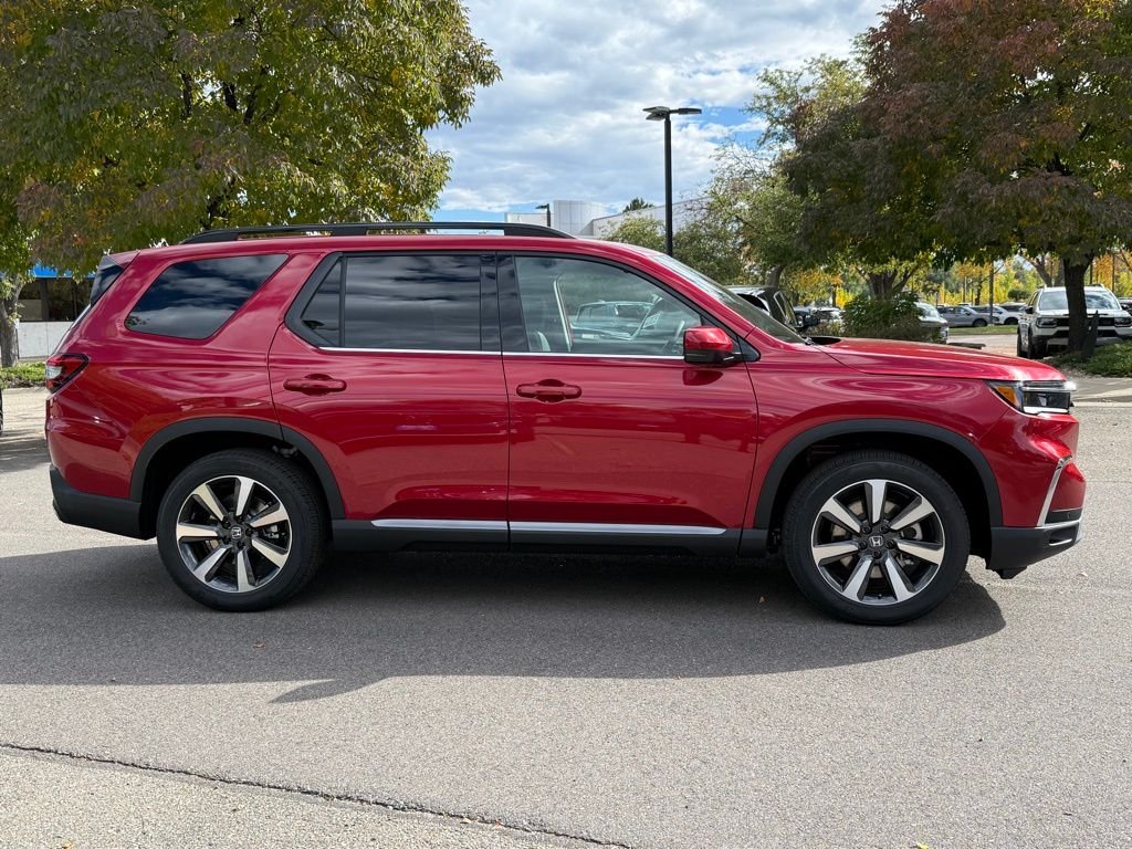 2025 Honda Pilot Touring photo 4