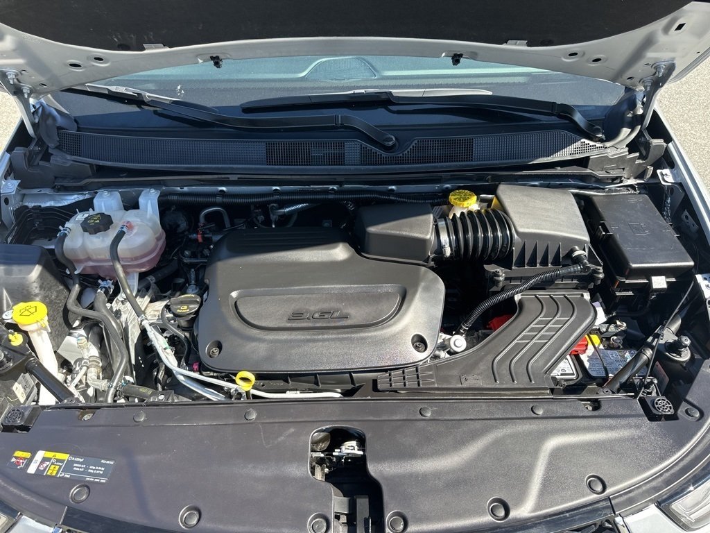 2024 Chrysler Pacifica Touring L photo 34