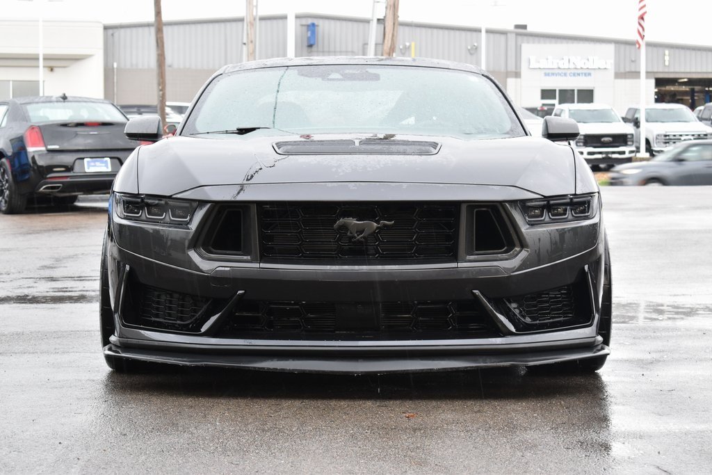 2024 Ford Mustang Dark Horse photo 2