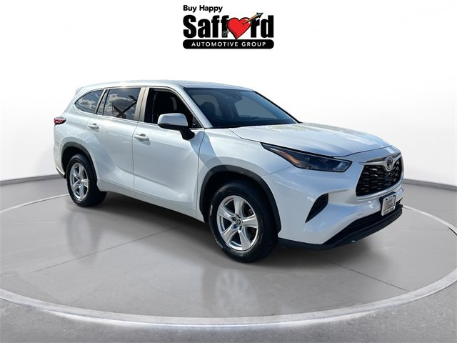 2023 Toyota Highlander L photo 4
