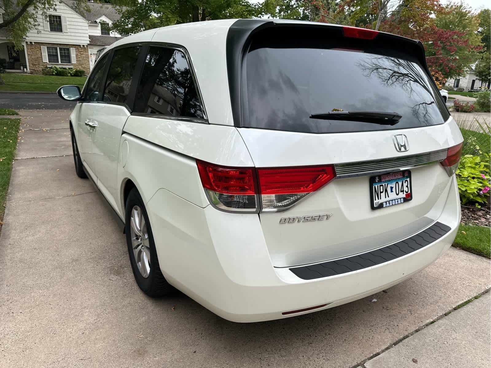 2015 Honda Odyssey EX-L photo 2