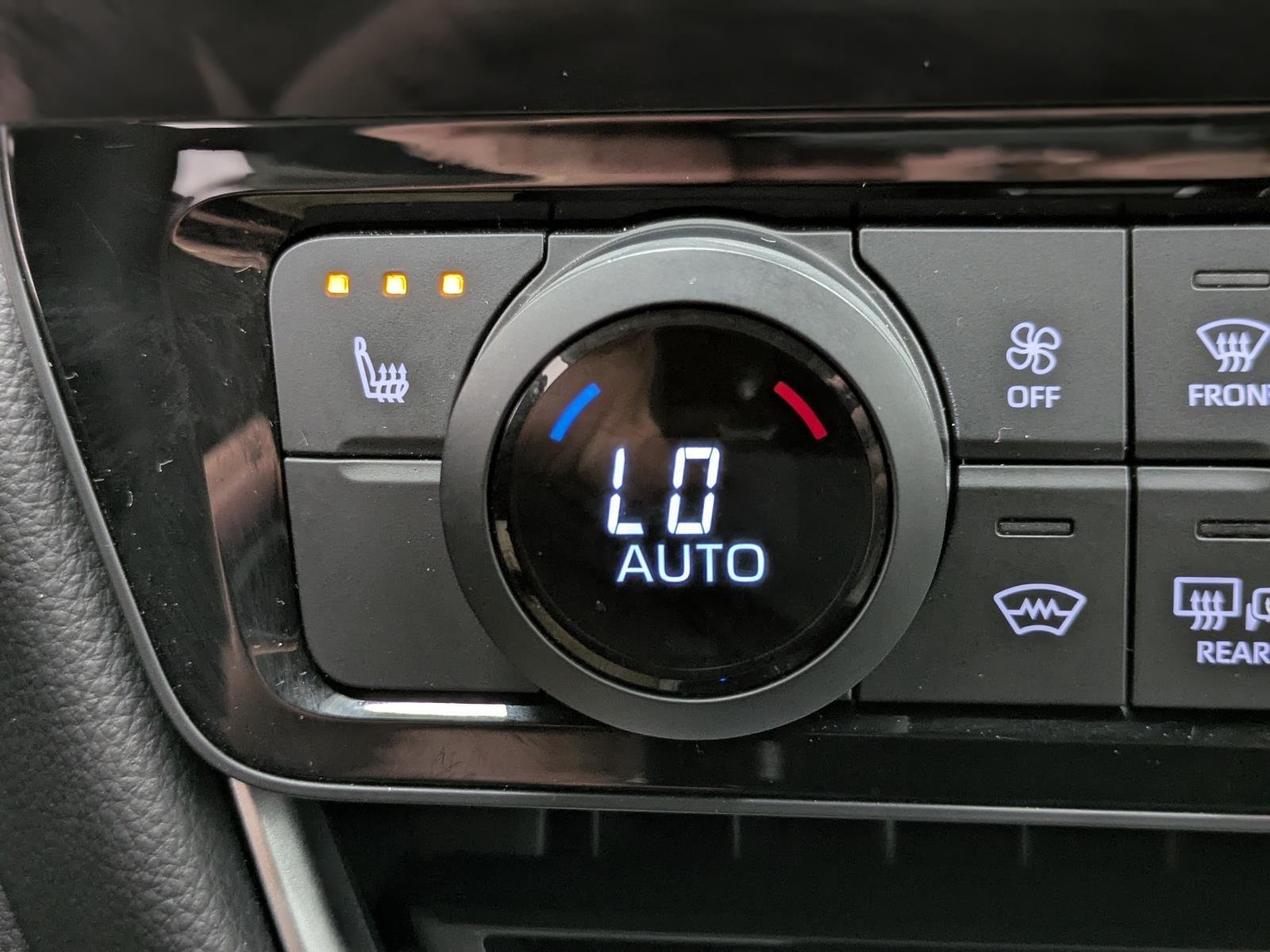 2024 Toyota Grand Highlander XLE AWD photo 3