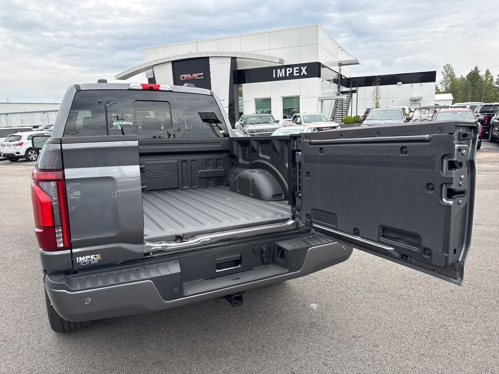 2025 Ford F-150 Platinum photo 31