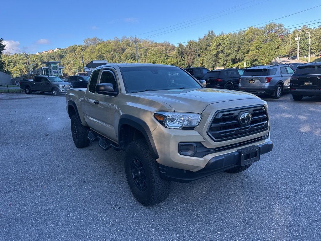 2019 Toyota Tacoma SR photo 13