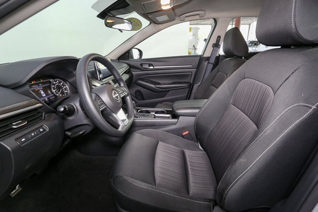 2024 Nissan Altima 2.5 SV photo 30