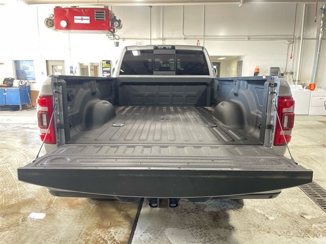 2020 Ram 3500 Laramie photo 24