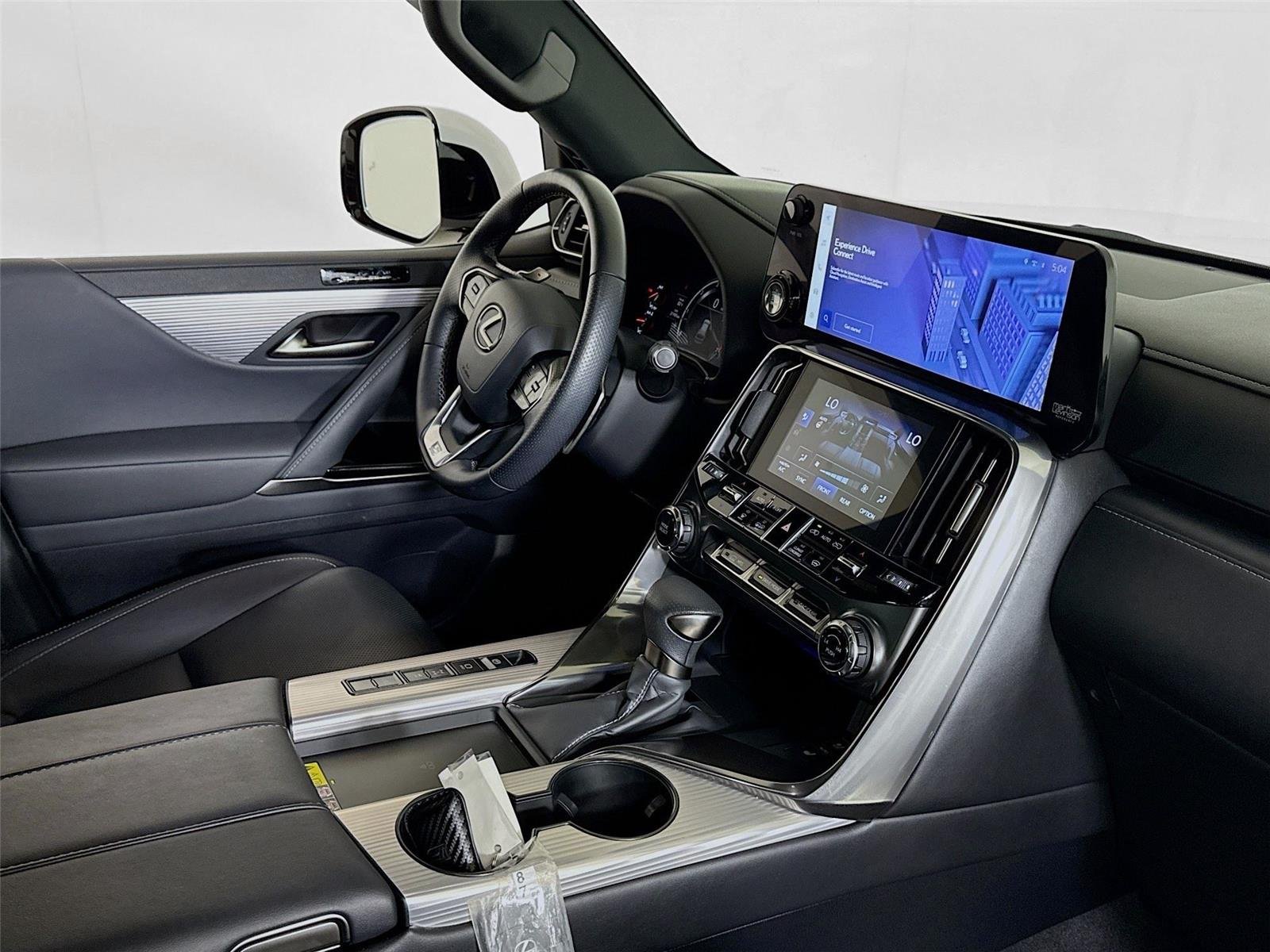 2023 Lexus LX 600 F SPORT photo 30