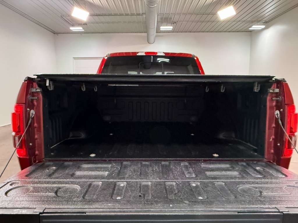 2016 Ford F-150 Lariat photo 23