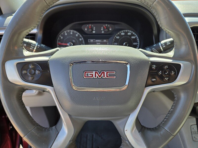 2017 Gmc Acadia SLE photo 16