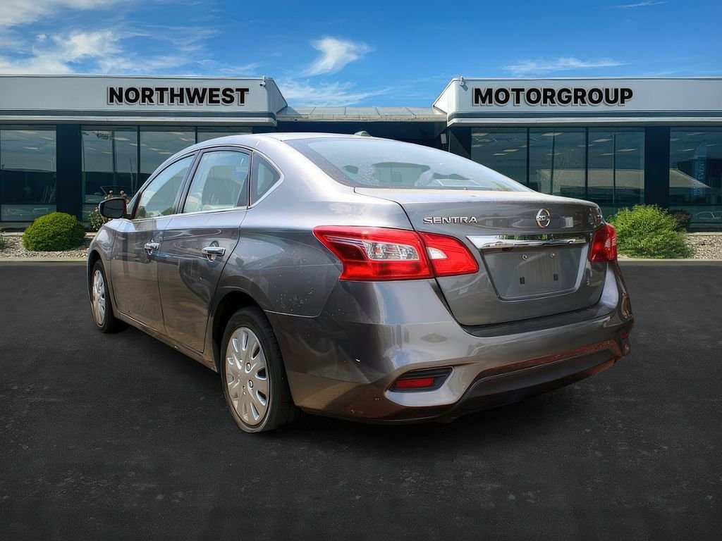 2017 Nissan Sentra SV photo 2