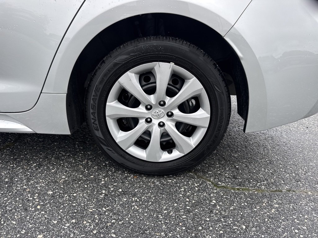 2024 Toyota Corolla LE photo 26