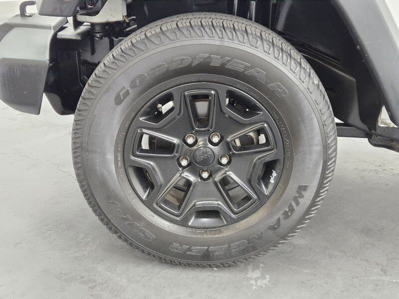 2013 Jeep Wrangler Sport photo 5