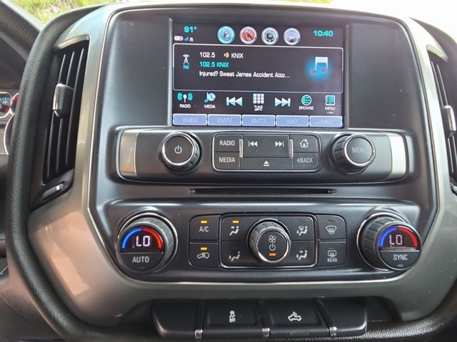 2018 Chevrolet Silverado 1500 LT photo 17