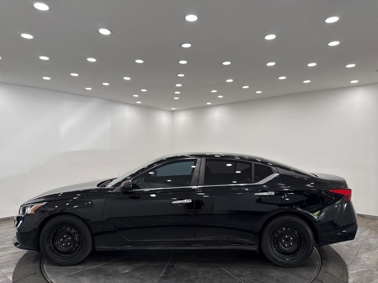 2021 Nissan Altima 2.5 S photo 4