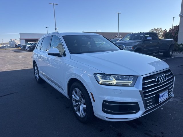 2019 Audi Q7 55 Premium Plus photo 3