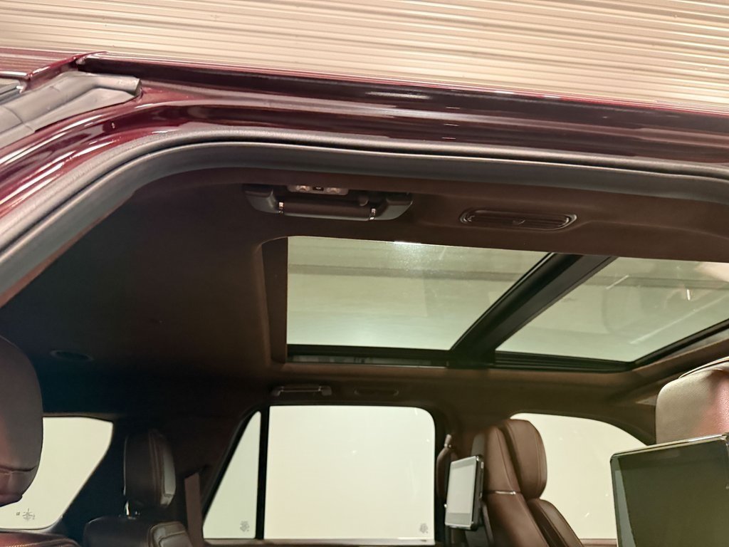 2021 Lincoln Navigator Black Label photo 14