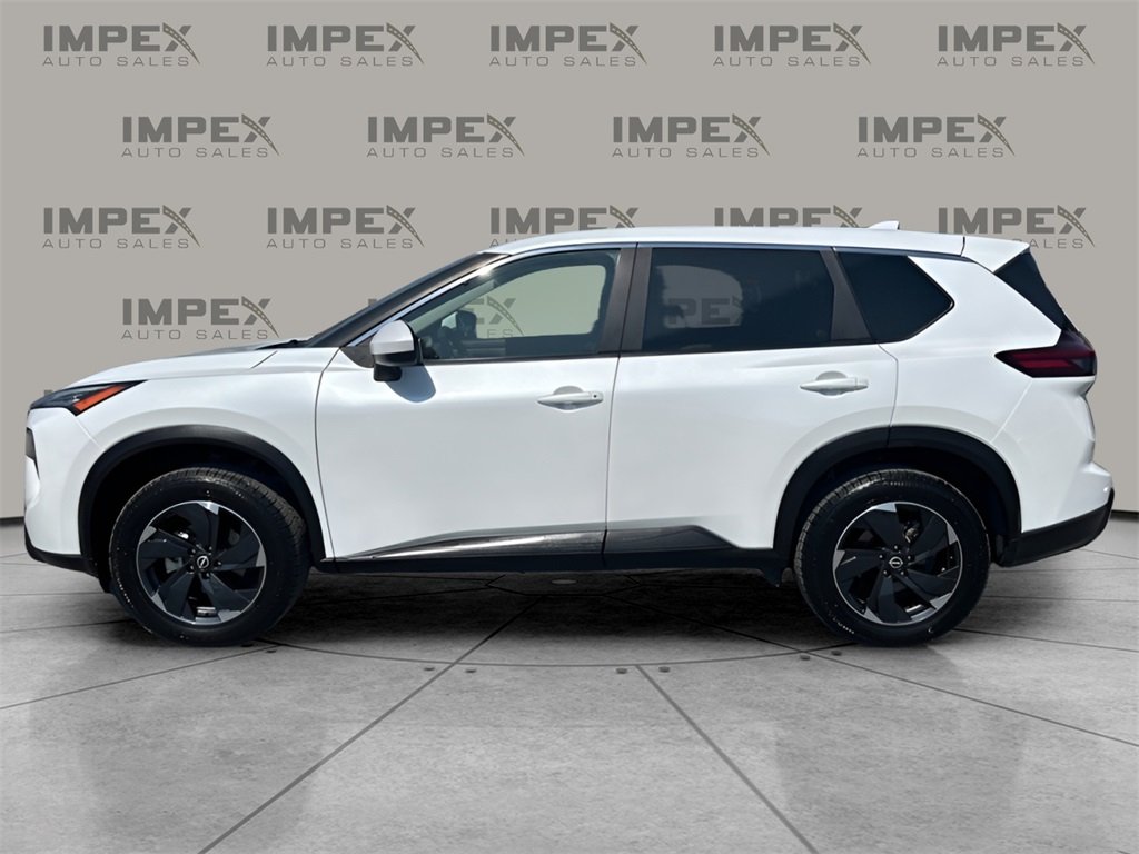 2024 Nissan Rogue SV photo 2