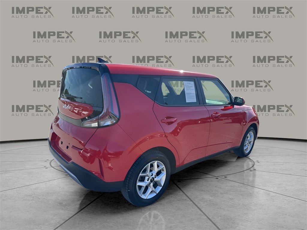2024 Kia Soul LX photo 5