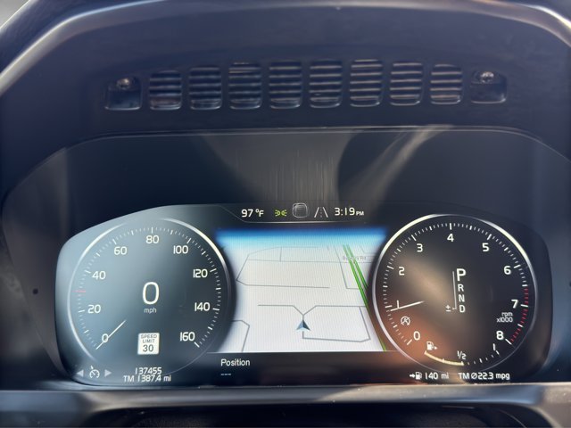 2017 Volvo XC90 Momentum photo 10