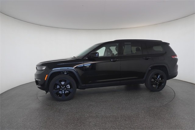 2023 Jeep Grand Cherokee Limited photo 2