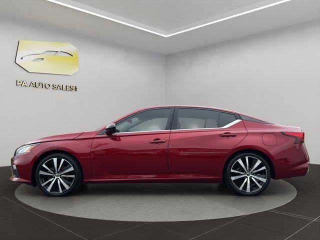 2020 Nissan Altima 2.5 SR photo 2